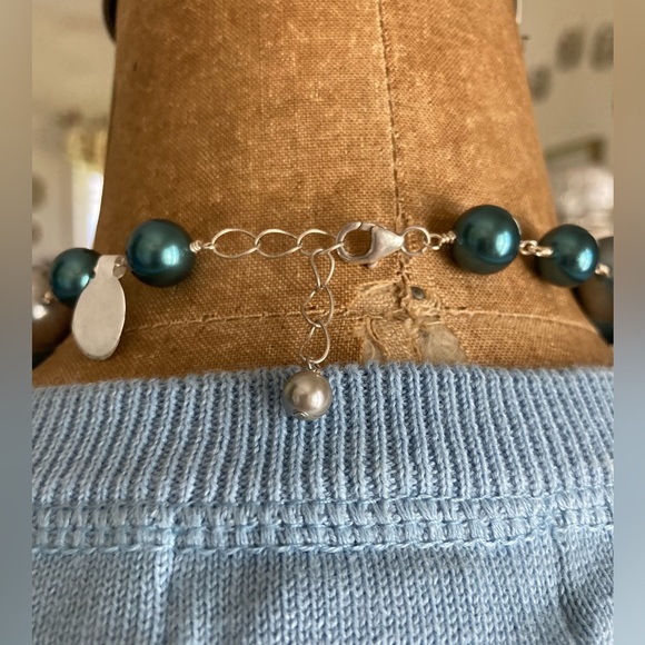 BLUES Shell Pearl Station Necklace 20” Large Pearls. GORGEOUS - Picture 2 of 6